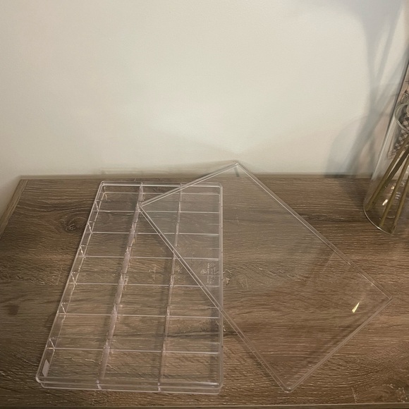 2 Compartment Organizing Box - Transparent Plastic - Picture 2 of 8